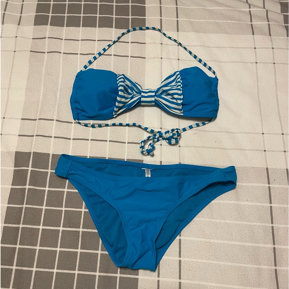 Forever 21–BOW BIKINI SET